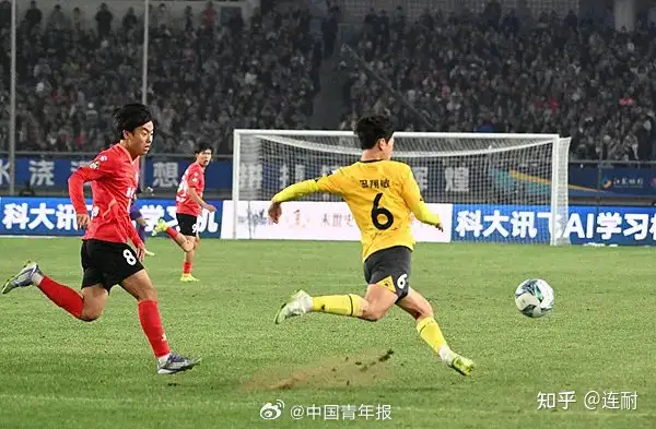 如何看待下赛季苏超将全面启用VAR，并继续推出亲民票价？