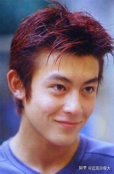 中国男演员中颜值最高的前三位是? - 知乎