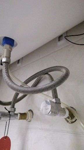 啥是热水器上的烟管 v2-168399b2123d1b4293597f11c2353f58_720w.jpg?source=1940ef5c