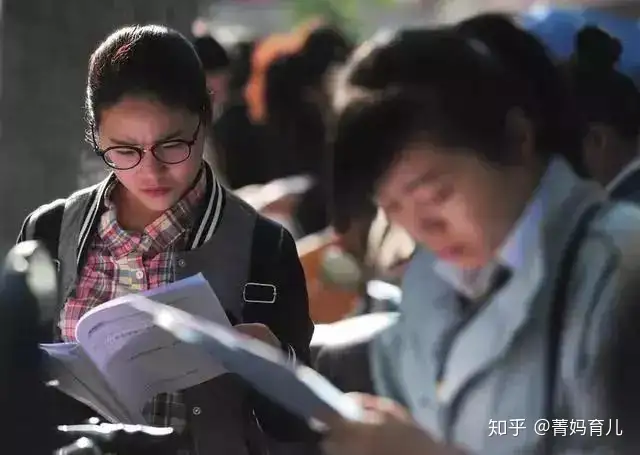 女子错失高薪工作起诉学校被驳回（妇女走错房门） 第6张