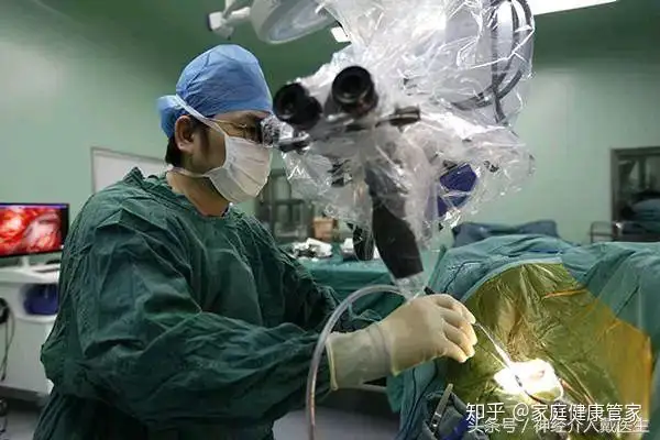 哪些疾病才是找神经外科？你都知道吗（脑内科和脑外科的区别）神经外科怎么检查，