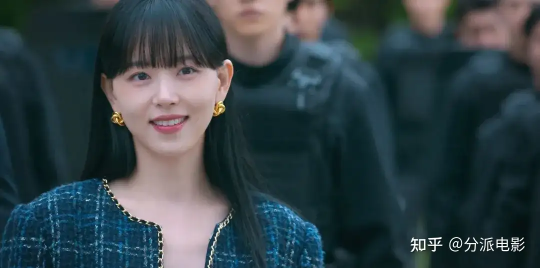 《现金英雄》高能预警！另类超英氪金出战