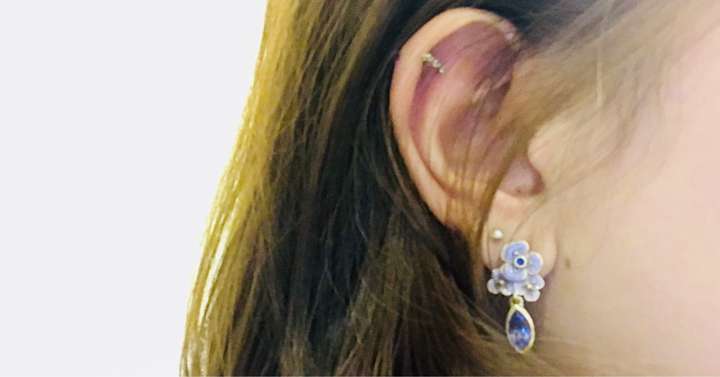 女生打两个及以上耳洞是什么体验?