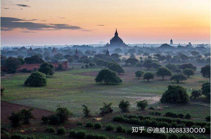 在那勐平迪威国际平原上