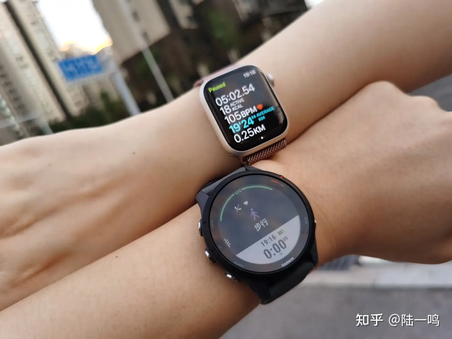 作为运动手表选Garmin还是Apple Watch？ - 知乎