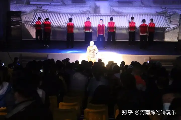 一生必追的一部大型山水实景剧，司徒小镇+千年铁魂打铁花演出