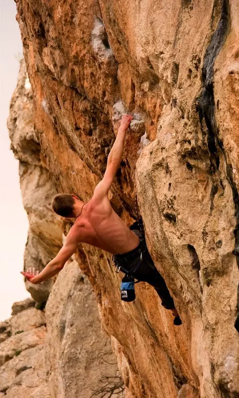 攀岩过程中如何防止小臂酸胀无力？