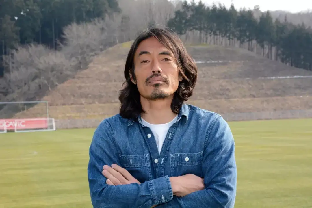 40 岁成为职业球员 他把名字写进了足球奇迹史 知乎