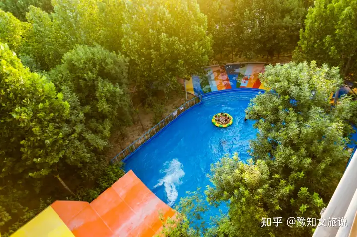 银基乐海水世界和郑州方特水上乐园哪个好玩？