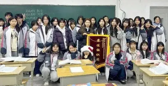勤学善思 奋进争先|幼儿保育专业2402班级风采(图1)