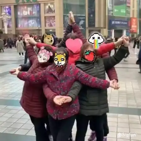 《我和我的家乡》影评：用最幽默的手法，演绎最感人的故事（涉及剧透）(我和我的家乡优质影评)