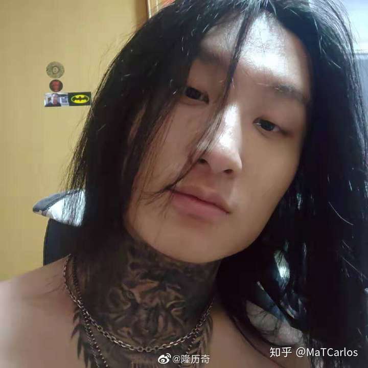 对于rapper福克斯怼粉丝这件事你有什么看法