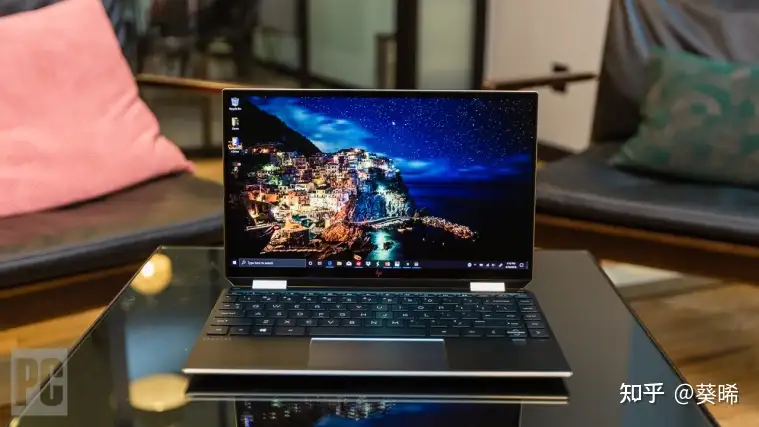 HP Spectre x360 | Intel Core i5 第8世代 |-