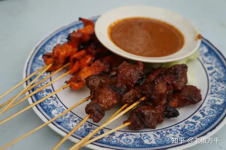 马来西亚有哪些特色美食值得品尝？