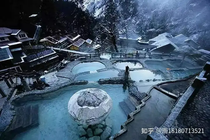 【收藏】四川温泉旅游大全，四川十大温泉，四川泡温泉去哪里？四川温泉度假村有哪些？四川冬季泡温泉的好去处好地方在哪里？泡温泉的注意事项有哪些？