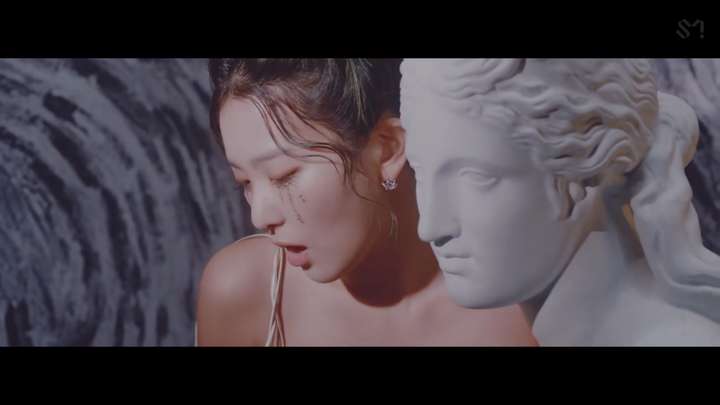 红贝贝《psycho》 害 我还真就像个神经病一样反反复复从12月看到现在