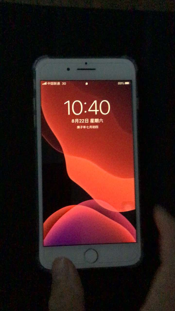 手机老是自动锁屏怎么回事_手机锁屏老是自动解锁_手机一直自己锁屏