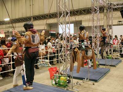 《进击的巨人》里面的立体机动装置可以实现吗?