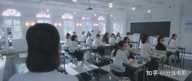 《金字塔游戏》辱骂、殴打、喂虫,面对校园霸凌,她不再沉默!
