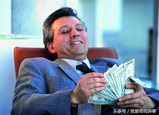 梦见向别人借钱借到了,解读财务困境与人际支持的深层寓意 梦见向别人借钱借到了,解读财务困境与人际支持的深层寓意