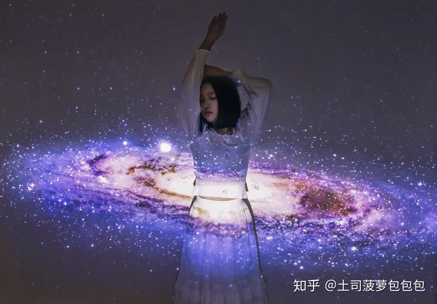 创意摄影｜在家里实现我宇宙星河的幻想·附投影仪选购攻略和测评- 知乎