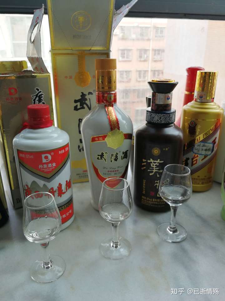 赤水流域两大酱香白酒，赤水两大酱香白酒吧