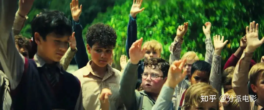 看完BBC这部新剧《蝇王》又睡不着了！