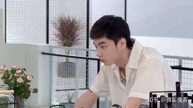 我们恋爱吧女四来了可盐可甜颜值高曾获天使之路亚军