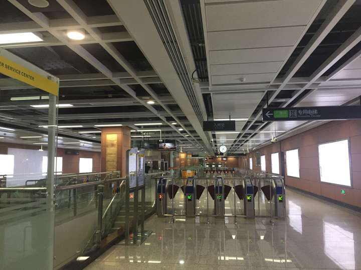 广佛线南延线澜石站,佛山新城站也启用了.