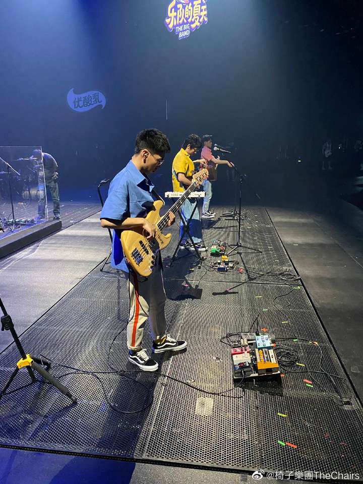 专访椅子乐团年轻的音乐里住着一颗老灵魂