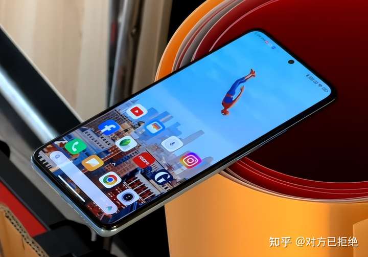 参考价格:2609元(12 256gb)红米k50至尊版机如其名,红米系列至尊旗舰