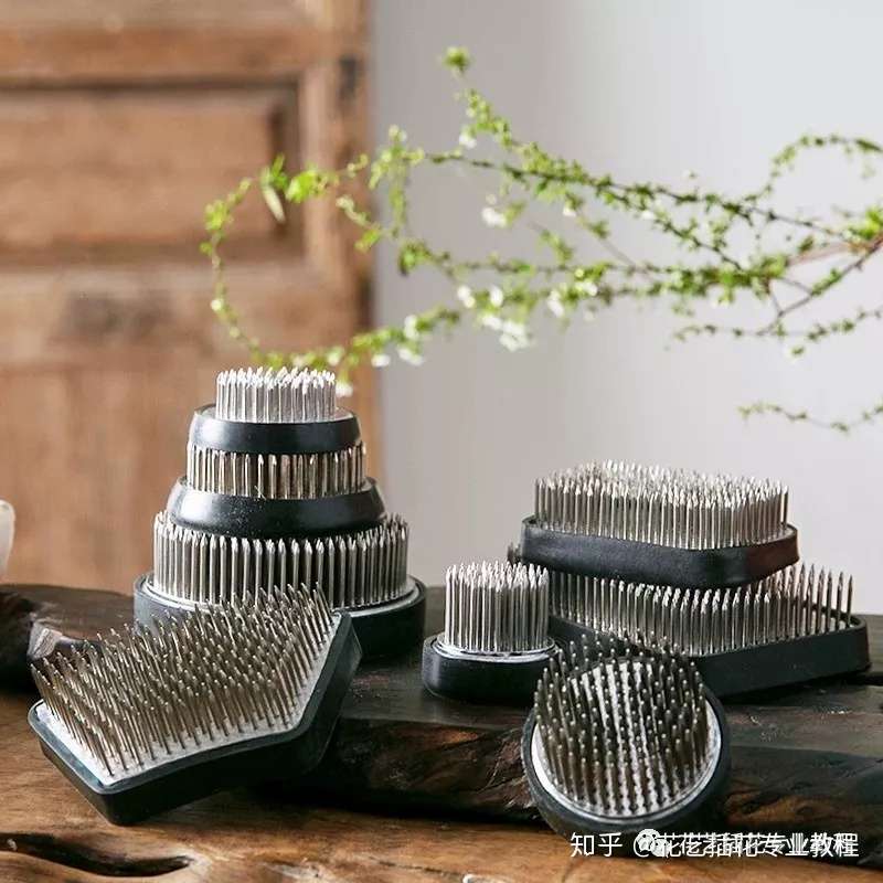 花艺插花培训 插花时怎么固定花材 知乎
