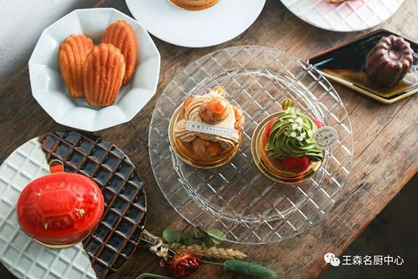 听说这家甜品的治愈力比咨询师还强?原来店主是她!