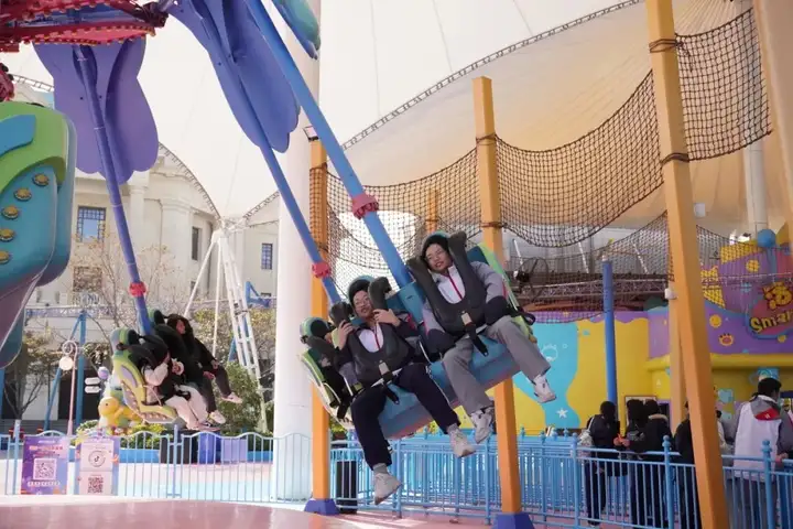 浙江省广播电视中等专业学校塘栖校区组织学生前往苏州阳澄半岛乐园开展研学活动！(图10)