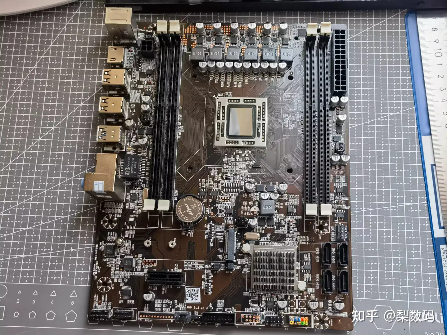 AMD A9-9820 Core APU With Radeon R7 350 GPU Spotted, Almost Xbox One ...