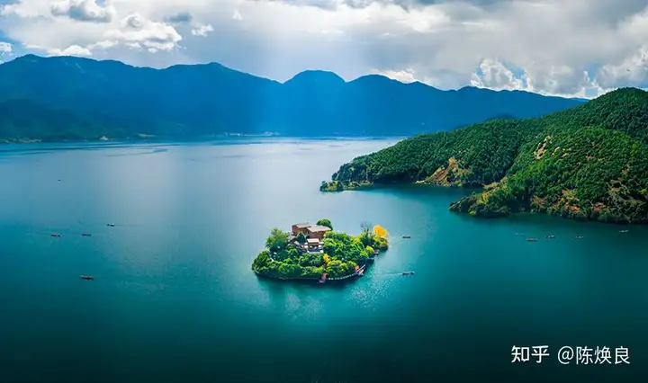 云南六日游报团一般费用多少钱，云南6日游跟团价格多少