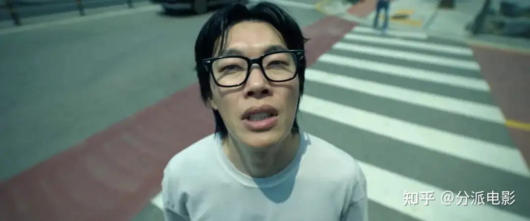 《鼠惑》全员恶人,网飞19禁悬疑追凶剧