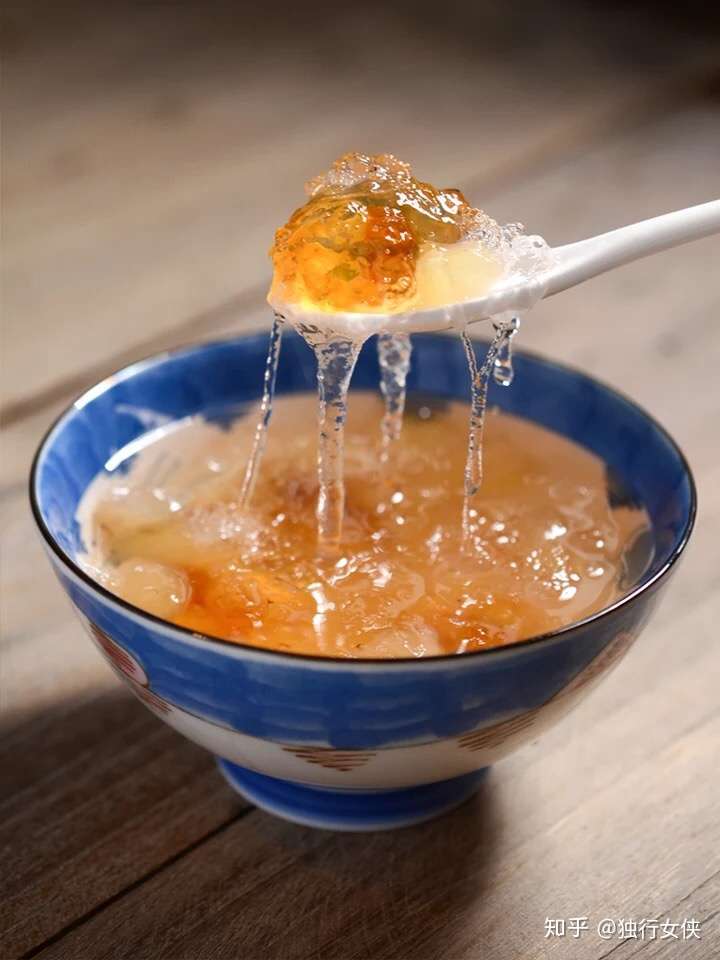 如何做出一道美味的银耳桃胶雪燕糖水 知乎