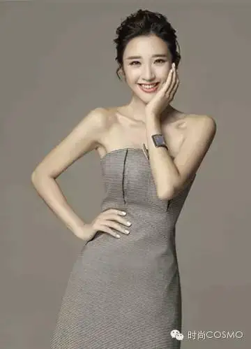 降魔篇》里可爱花痴的小师妹,她是《加油爱人》里善良坚强的任慕妍