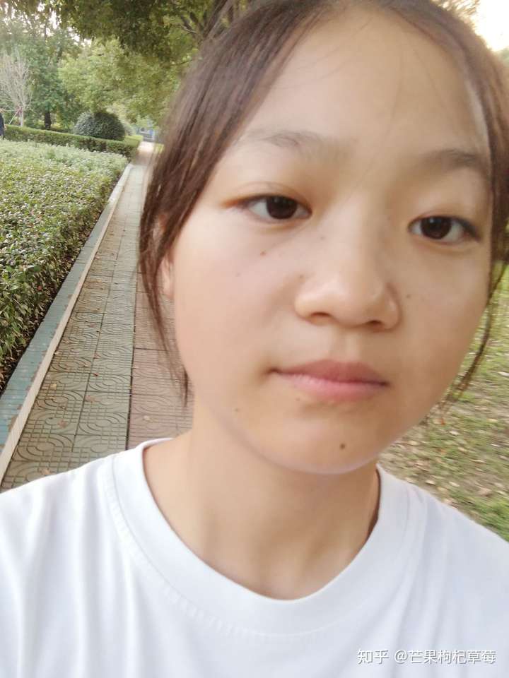 你见过蒜头鼻的美女吗?