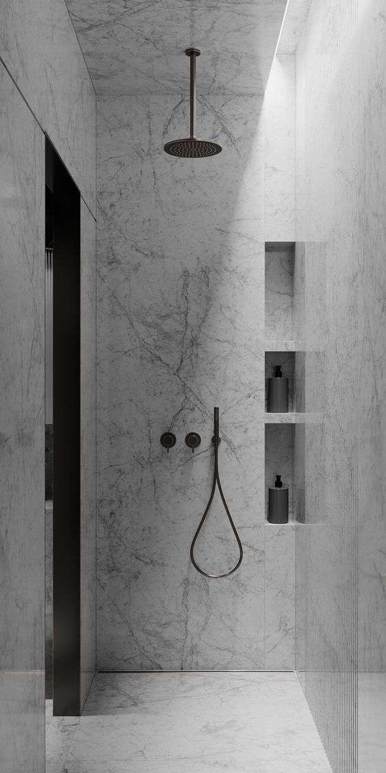 壁龛墙面设计的凹槽可以收纳或展示物品