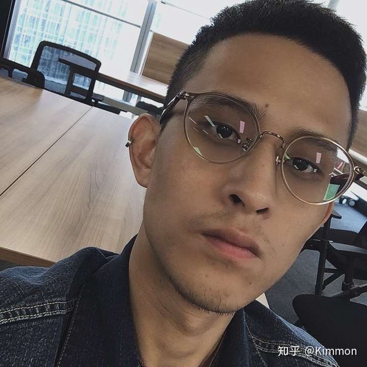 一直头发比较长的男生突然剪一个寸头是怎样的体验?
