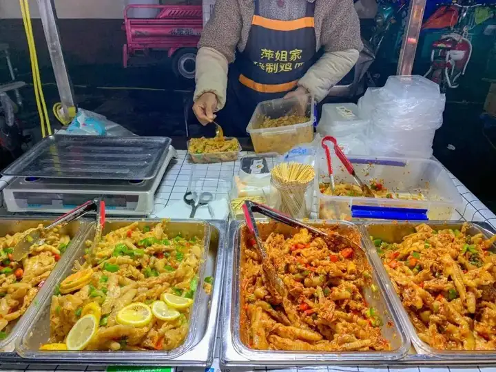 夜市摆摊什么最好卖利润高，摆地摊非常好卖的小生意有哪些