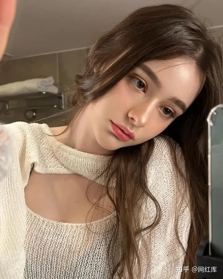 INS美女 | 俄罗斯超人气模特达莎-塔兰，人间芭比 Facebook-第15张