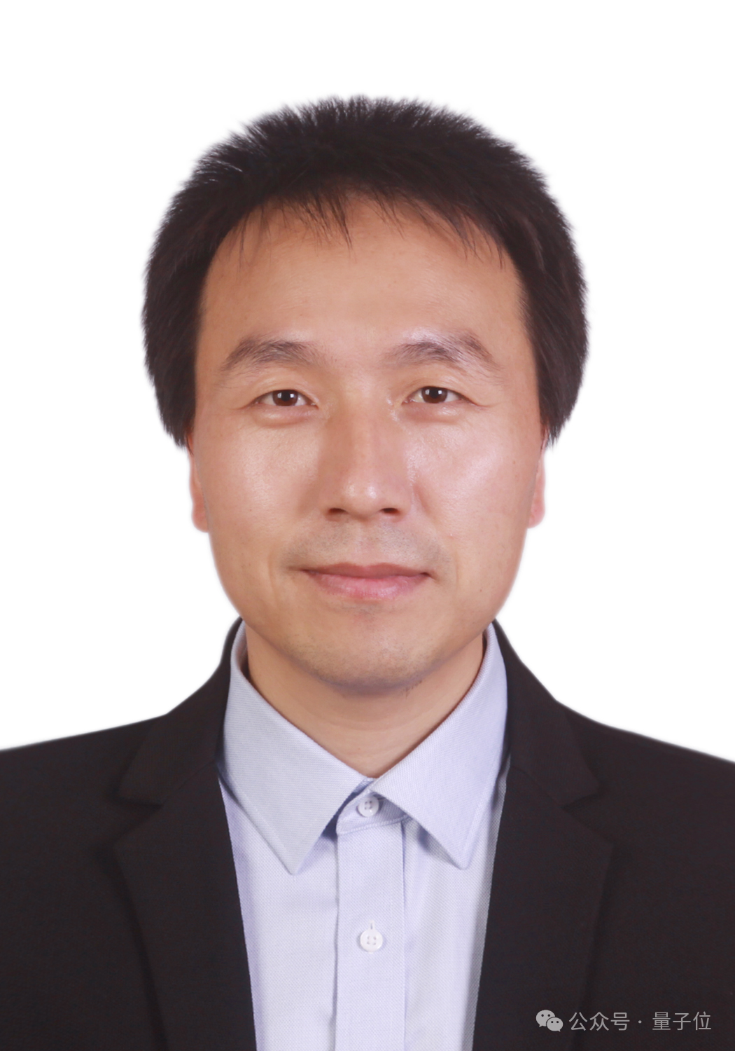 潘建伟团队突破量子操控极限！AI助力2024个原子60毫秒精准重排