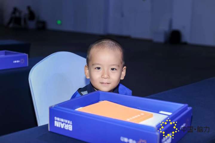 小小智慧，大大精彩：幼儿脑力锦标赛选手凯旋归来！