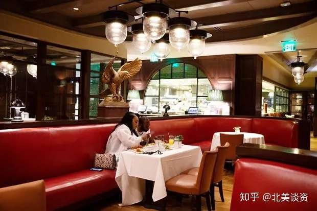 美国生活疫情中的牛排店