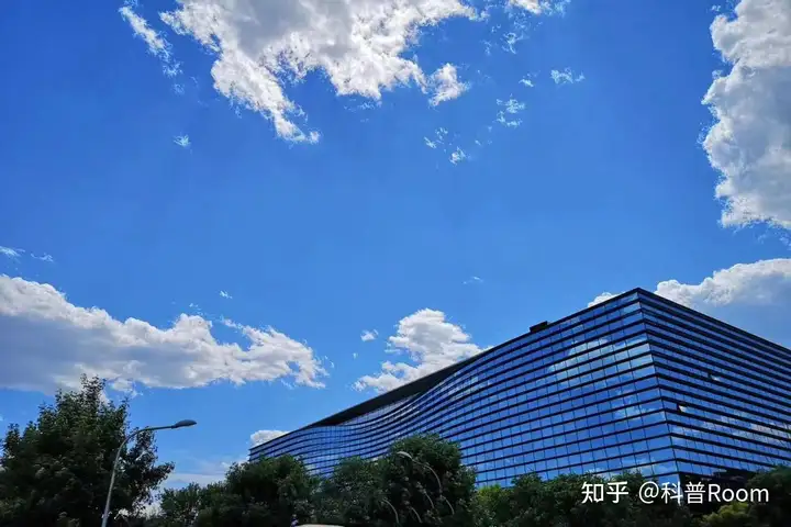 天空出现异象？