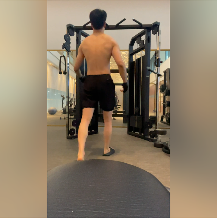 引体向上肩膀两边不一样高是什么问题？ - 知乎