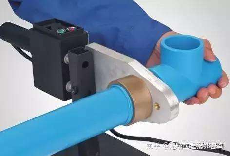 沟槽管件